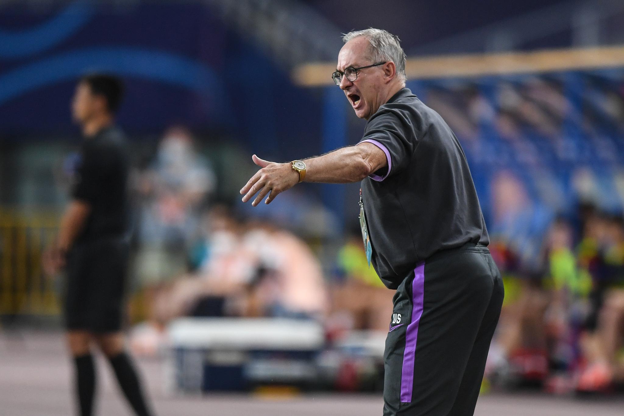 圣埃蒂安遭受连败打击,主帅面临考验的简单介绍 圣埃蒂安遭受连败打击,主帅面临考验的简单介绍